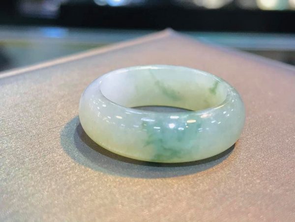 Nhẫn Ngọc Cẩm Thạch Myanmar Siêu Dầu Tại Gmt Jade