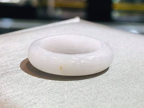Nhẫn Ngọc Cẩm Thạch Trắng Cao Cấp Chính Hãng