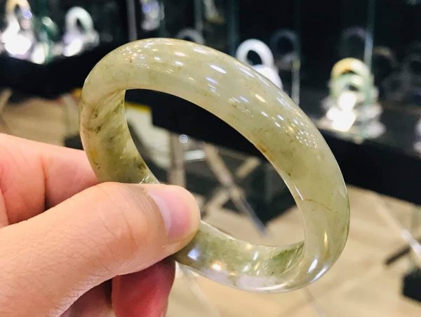 Vòng Tay Bản Liền Ngọc Cẩm Thạch Myanmar Đạm Chất Rêu Phong Chính Hãng Gmt Jade