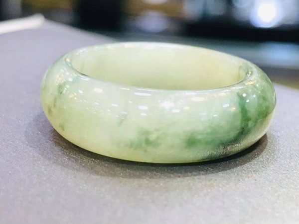 Nhẫn Ngọc Cẩm Thạch Myanmar Màu Xanh Bắt Mắt Tại Gmt Jade