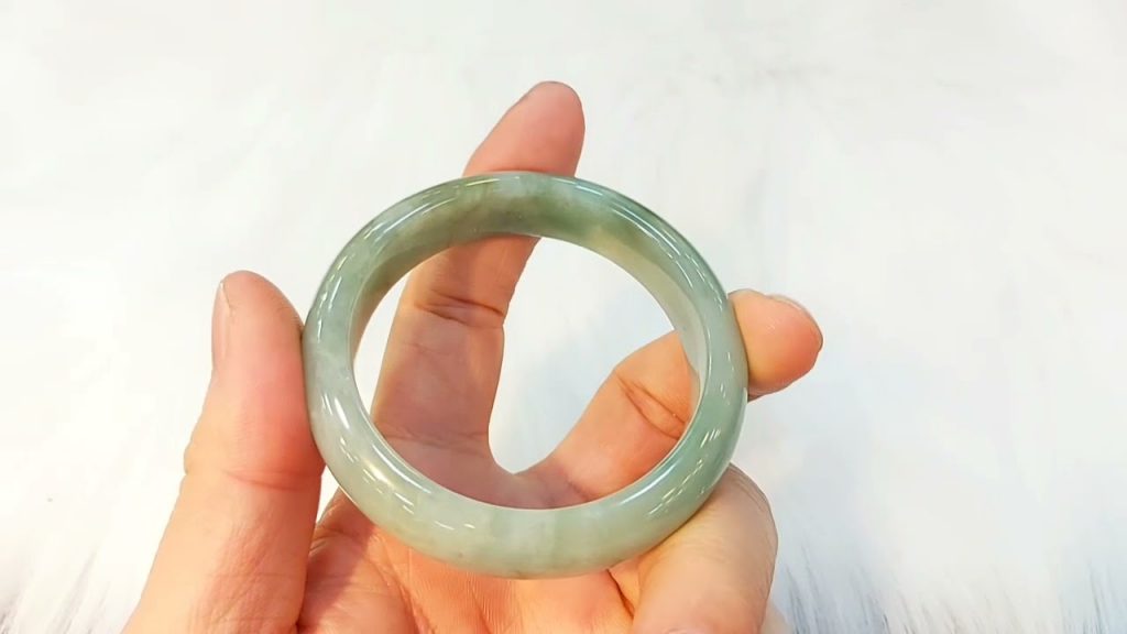 Tất Tần Tật Kiến Thức Về Ngọc Cẩm Thạch Và Ngọc Bích
