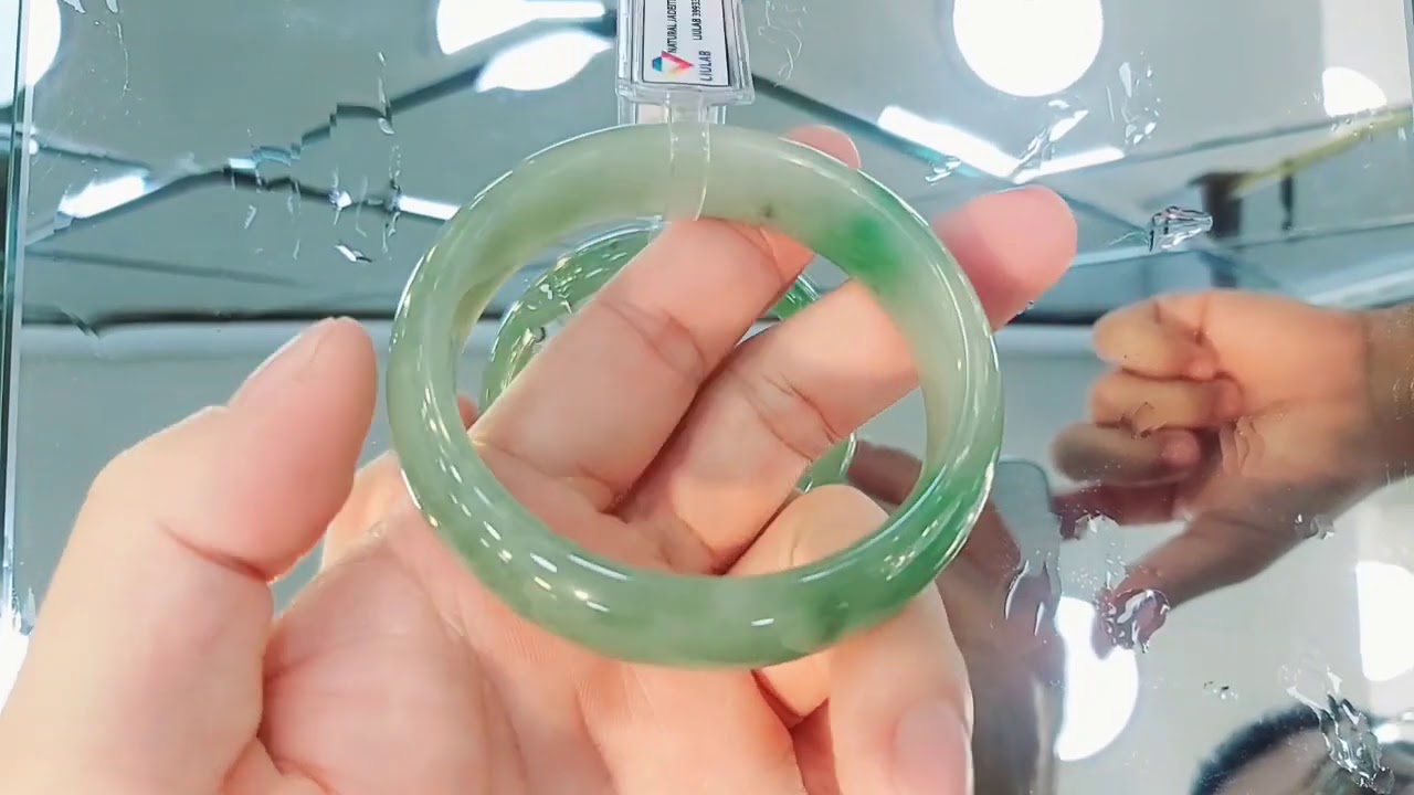 Vòng Ngọc Đeo Tay Nữ Đệ Nhất Ngọc Phỉ Thúy