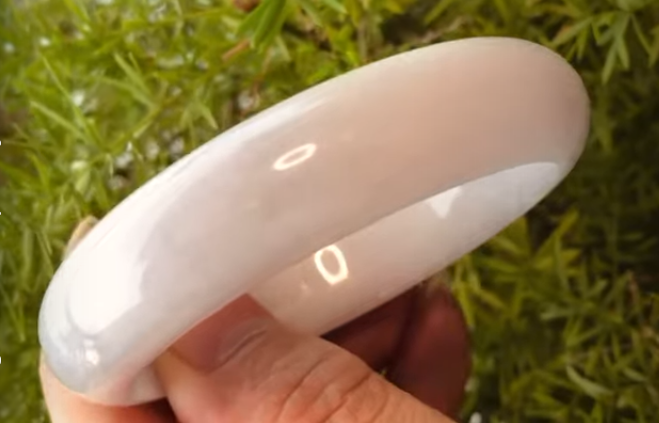 Vòng Cẩm Thạch Bản Hẹ Uy Tín Chính Hãng Giá Rẻ