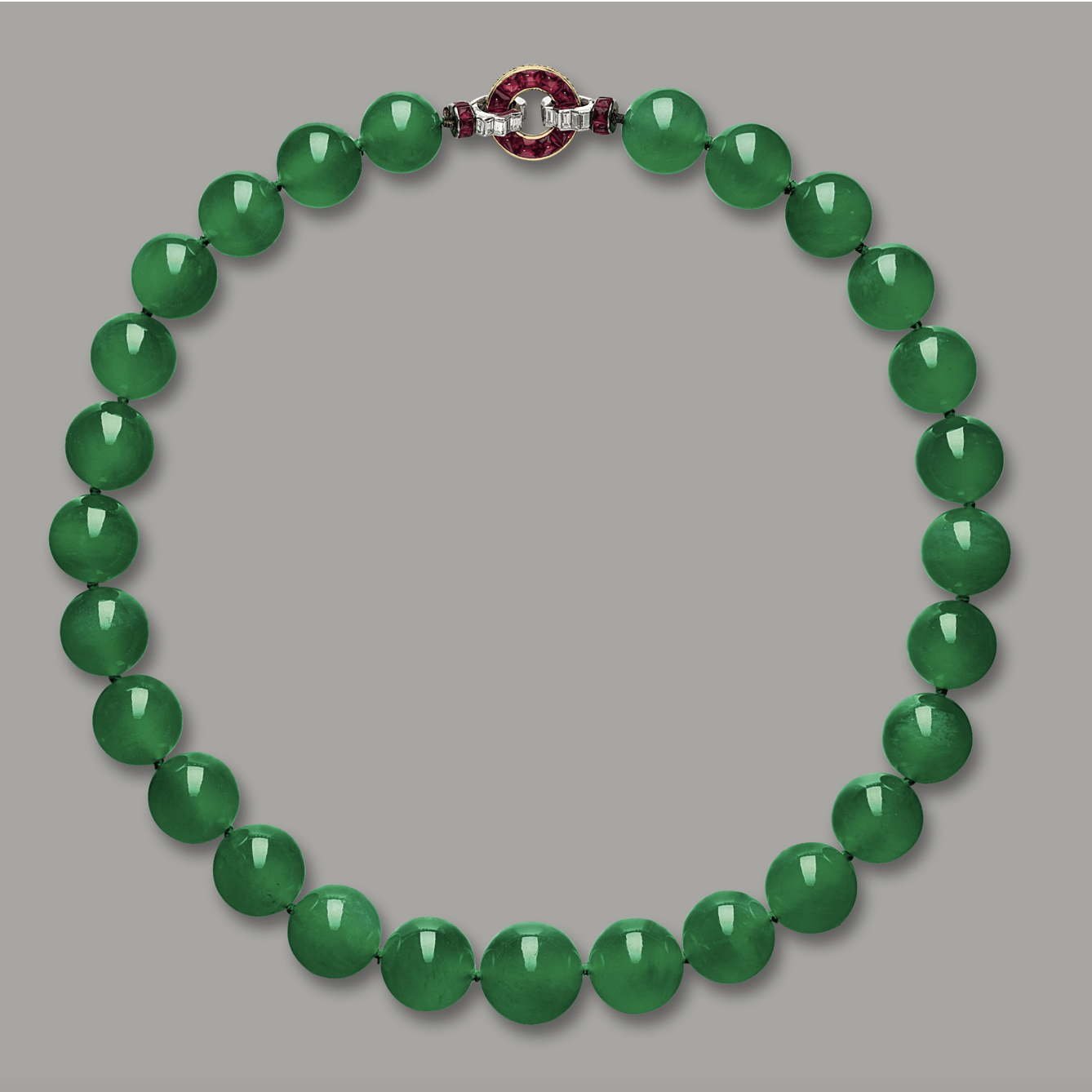 Hướng Dẫn Sưu Tầm Trang Sức Ngọc Jadeite Dành Cho Giới Thượng Lưu